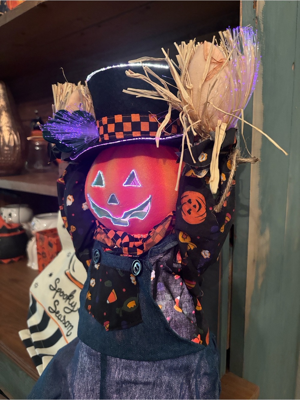 Fiber Optic Halloween Jack O’ Lantern - Picture 4 of 11